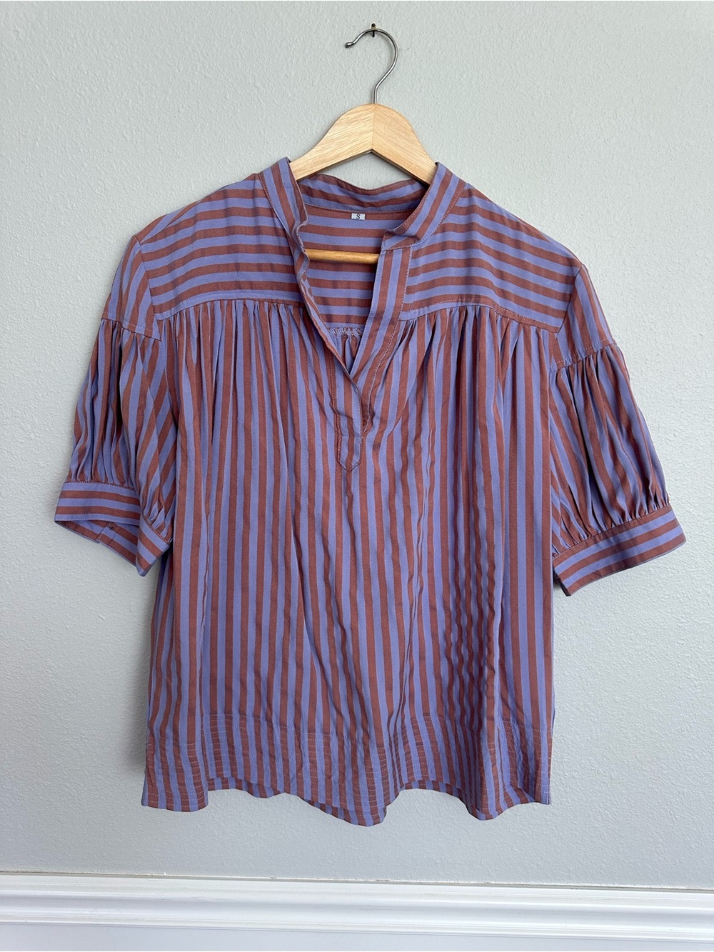 Striped V-Neck Puff Sleeve Women's Top - Lavender & Rust